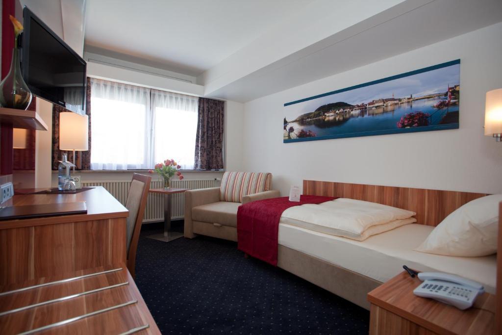 Hotel Knaus Am Hafen Uhldingen-Mühlhofen Esterno foto